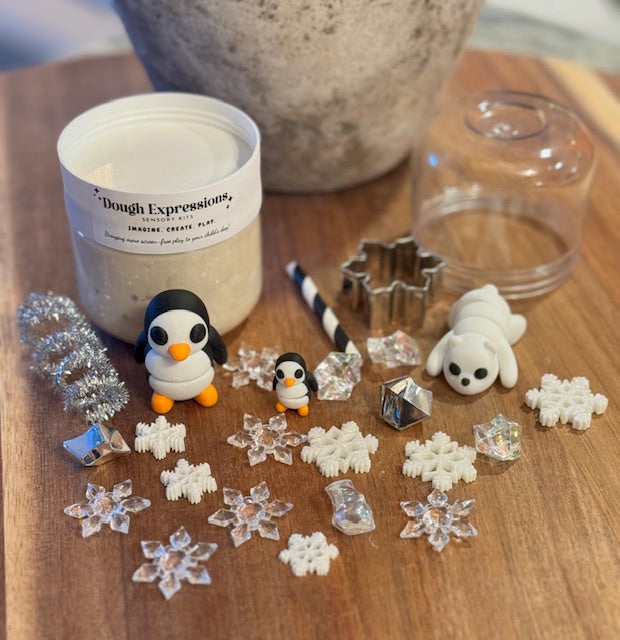 Penguin On-The-Go Playdough Pod