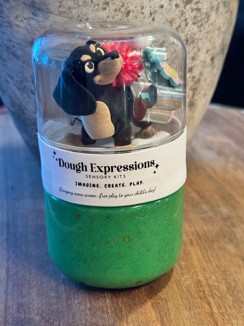 Dashound On-The-Go Playdough Pod