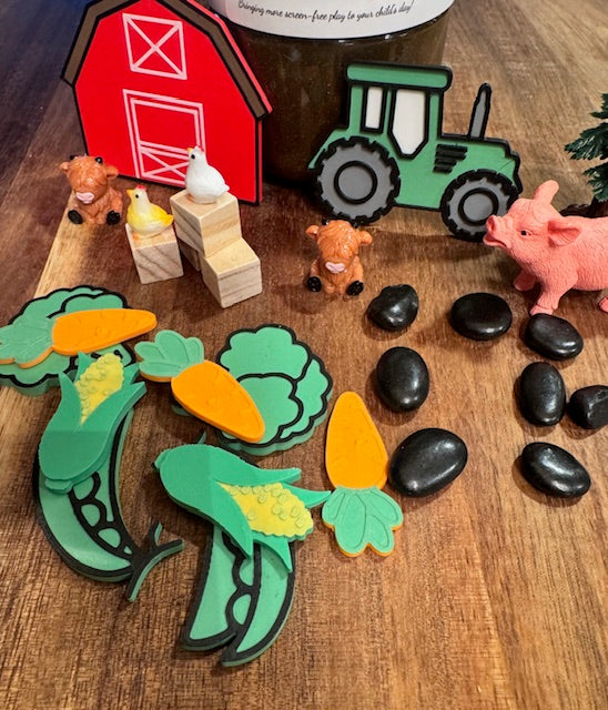 Farm On-The-Go Playdough Pod