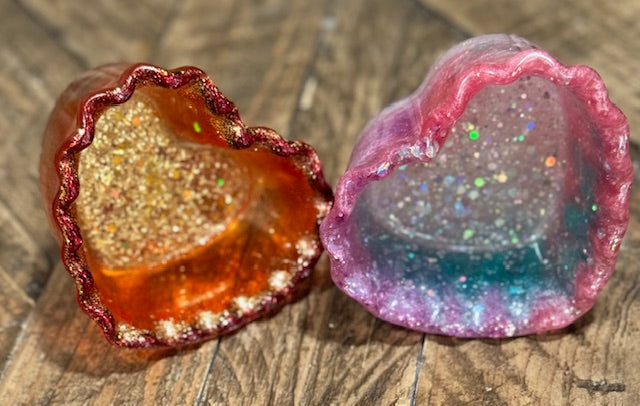 Sparkly Ruffle Heart Bowl