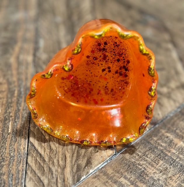 Sparkly Ruffle Heart Bowl