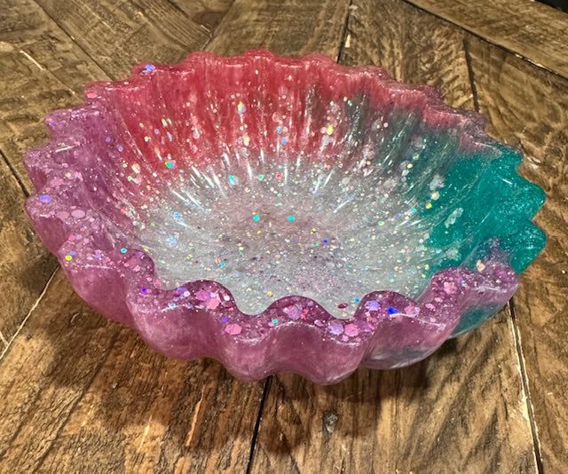 Zig Zag Resin Bowl