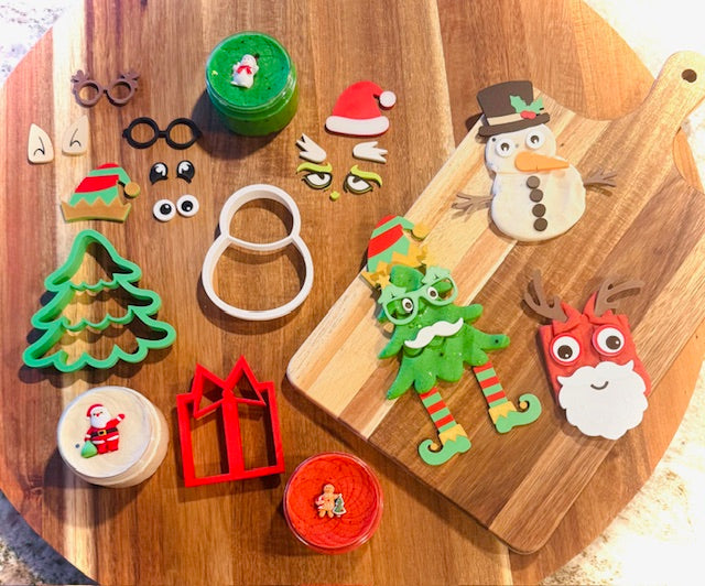 Jolly Friends Dress-Up Kit